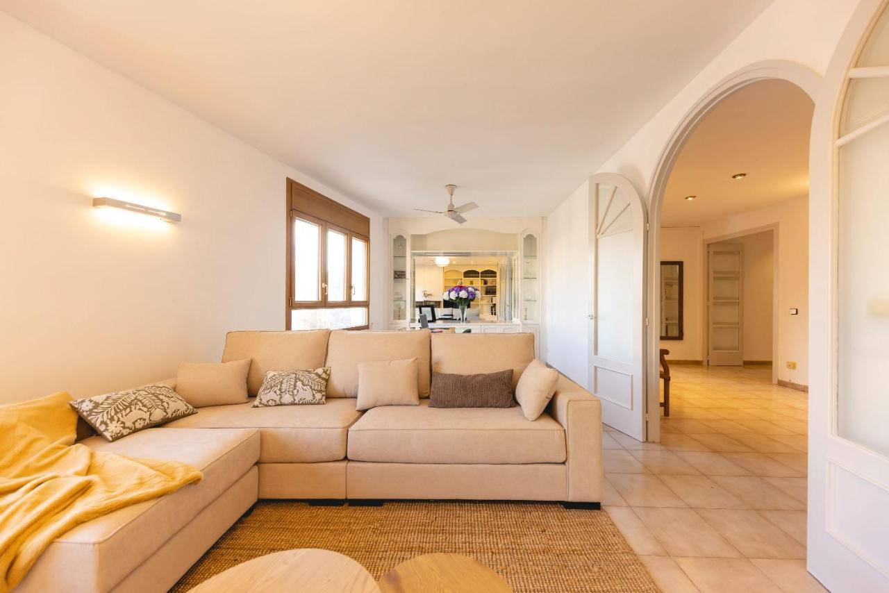 Bravissimo El Lleo, Bright 4-Bedroom Apartment Girona Dış mekan fotoğraf