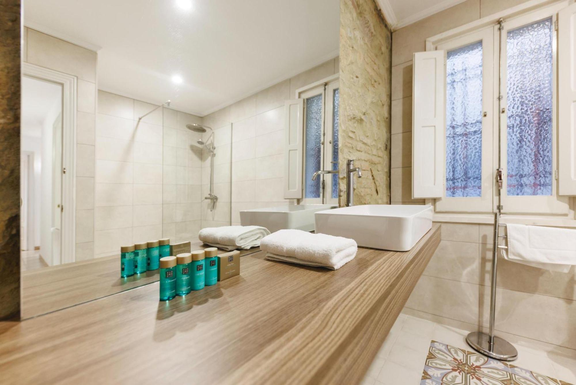 Bravissimo El Lleo, Bright 4-Bedroom Apartment Girona Dış mekan fotoğraf
